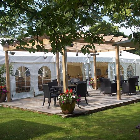 The Nags Head Hotel เกรทมิสเซนเดน ภายนอก รูปภาพ